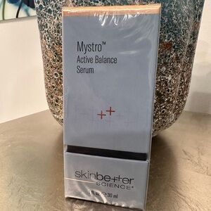 NIB SEALED.MYSTRO Skinbetter science.